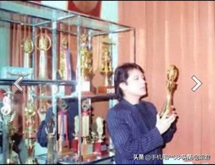 最帅的歌星刘文正的照片