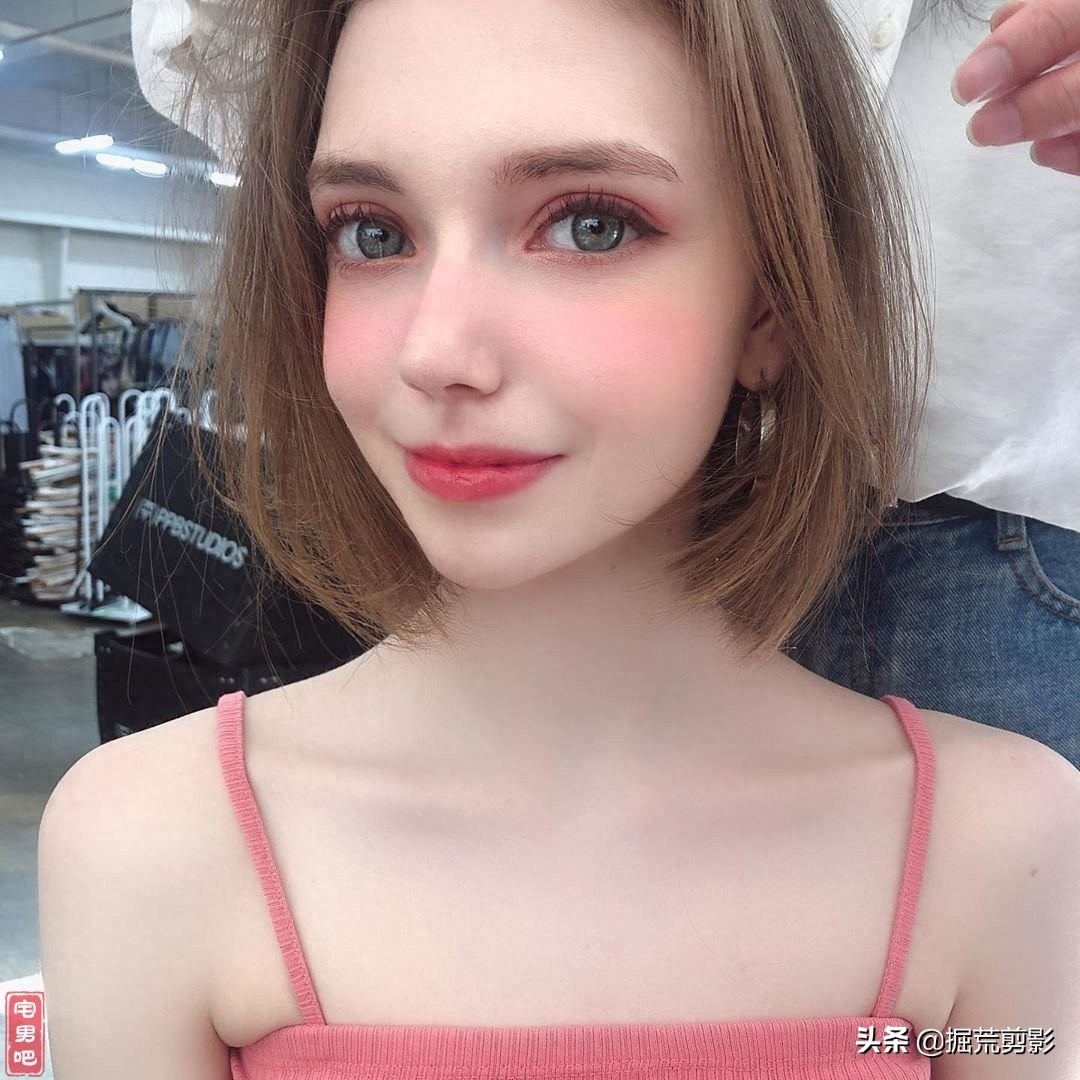 98年出生于德国Chloe，你认为是洋娃娃还是仙女？