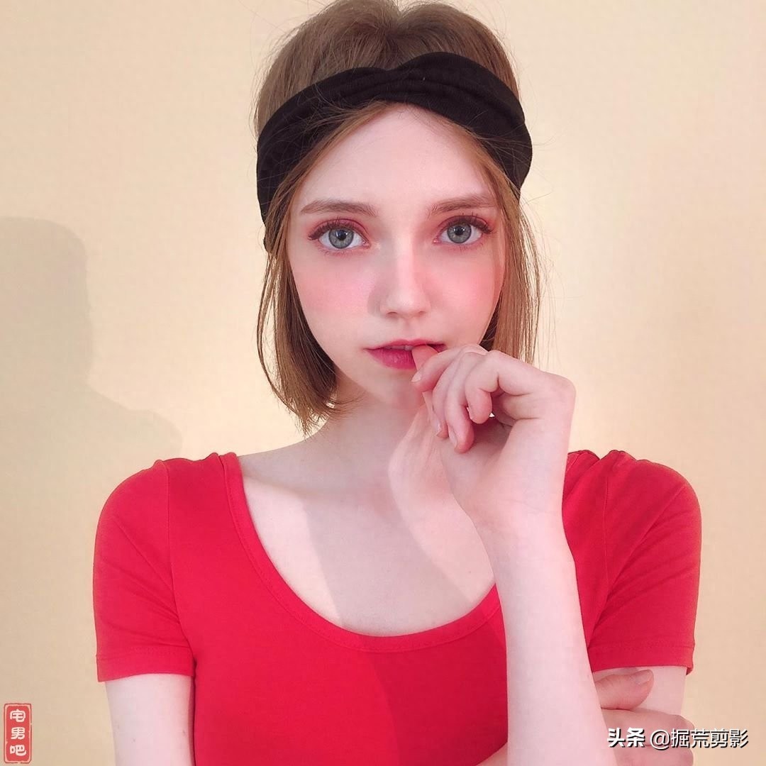 98年出生于德国Chloe，你认为是洋娃娃还是仙女？