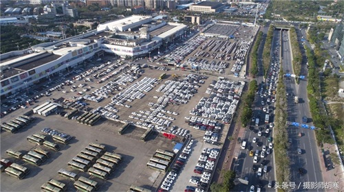 5号停机坪快成巨型停车场,昔日这可是广州国际机场哦