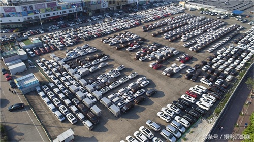 5号停机坪快成巨型停车场,昔日这可是广州国际机场哦