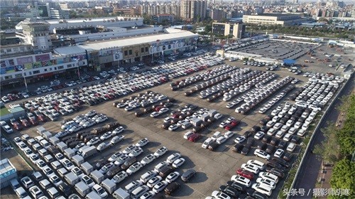 5号停机坪快成巨型停车场,昔日这可是广州国际机场哦