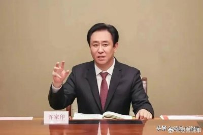 ​许家印儿子被抓，才发现王健林多牛——宁愿让王思聪当花花公子……