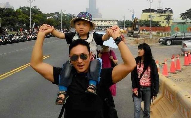 他的婚姻经历堪比王宝强，被妻子骗破产，养的6个孩子都非亲生