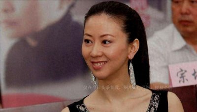 ​人体模特汤加丽：与丈夫离婚，遭父亲嫌弃，46岁再给父母添心病