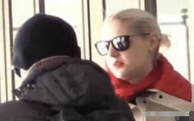 ​撒贝宁老婆李白近照曝光，脸蛋浑圆饱满发福明显，婚后三年幸福肥