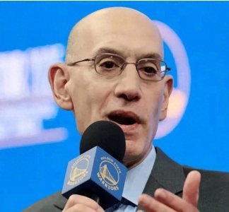 ​库里捧杯时杜兰特为何眼含笑意？全明星背后的兄弟情与人生选择题