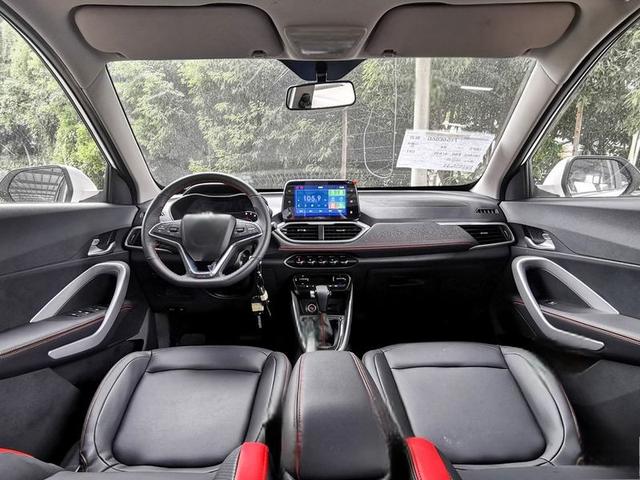 宝骏5102025款1.5L落地要多少钱?宝骏510裸车价-