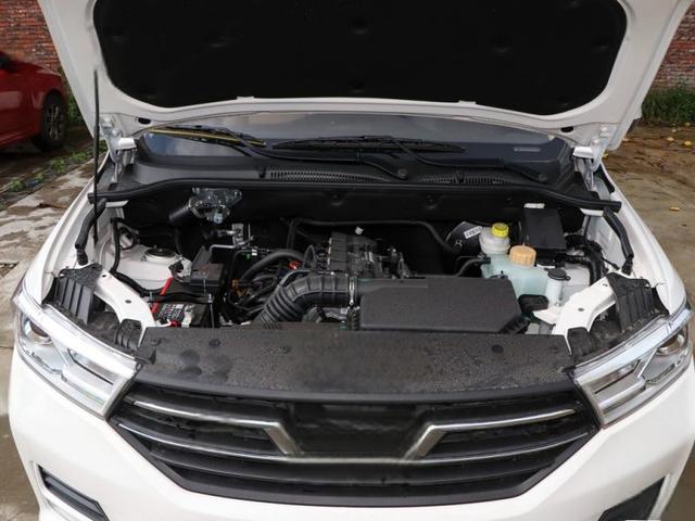 五菱宏光S2025款5座落地需要多少钱？五菱宏光S价格-