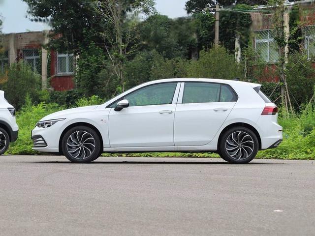 高尔夫新款落地要多少钱?高尔夫官方价-