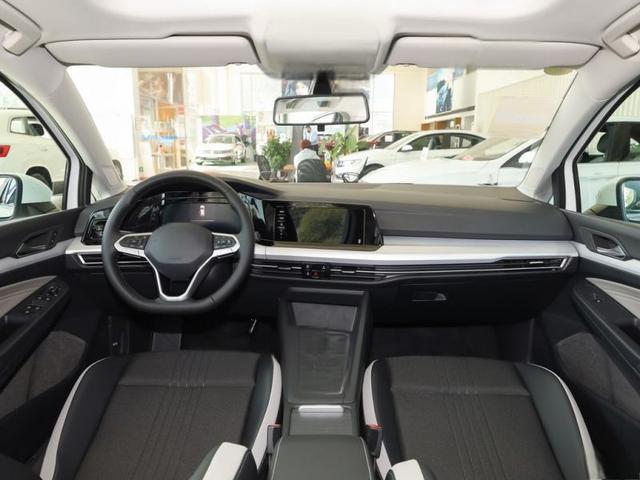 高尔夫两厢最低价格是多少钱？高尔夫提车价-