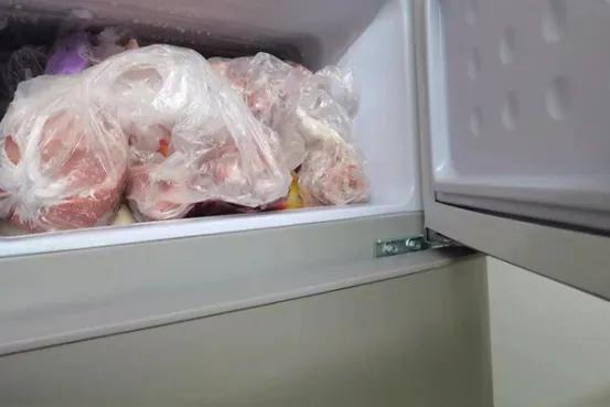 冰箱封条怎么更换？-