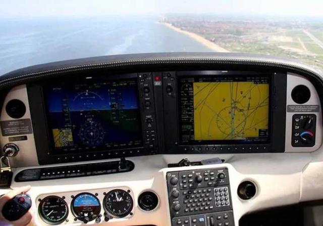 买一架小型私人飞机多少钱?-