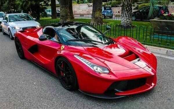 法拉利多少钱一辆?法拉利最便宜与最贵的一款-