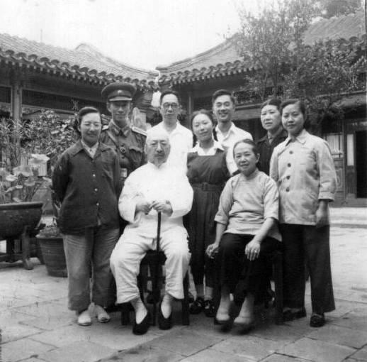 柳亚子的为人处世（柳亚子外孙柳光辽讲述柳氏家风故事）(2)