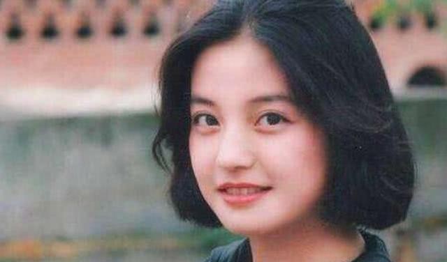 赵薇年轻时候的照片(赵薇年轻时罕见生活照曝光)