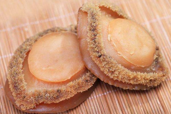 干鲍鱼颜色发黑正常吗 劣质货不要买