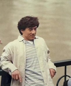 ​成龙70岁大寿出动半个娱乐圈，张艺兴、黄子韬、谭咏麟祝福上热搜