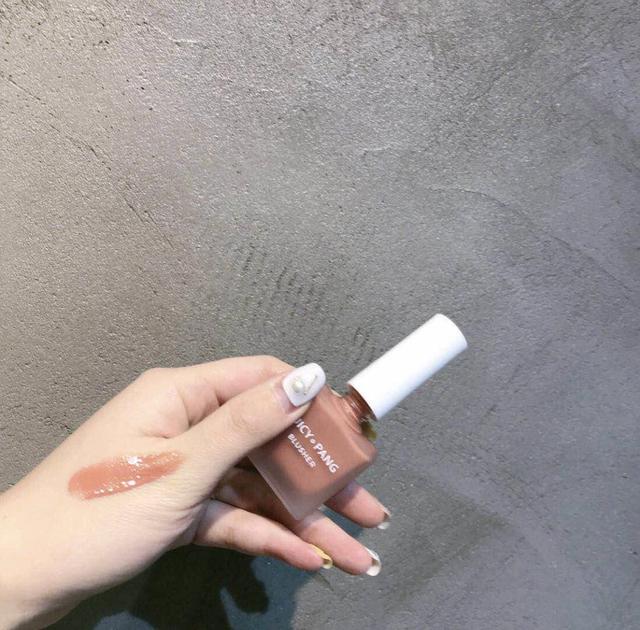 腮红膏哪个好用又持久不掉色（腮红膏它的优点是与肌肤更贴合）(38)