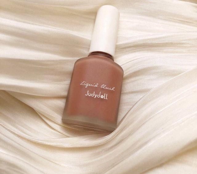 腮红膏哪个好用又持久不掉色（腮红膏它的优点是与肌肤更贴合）(44)