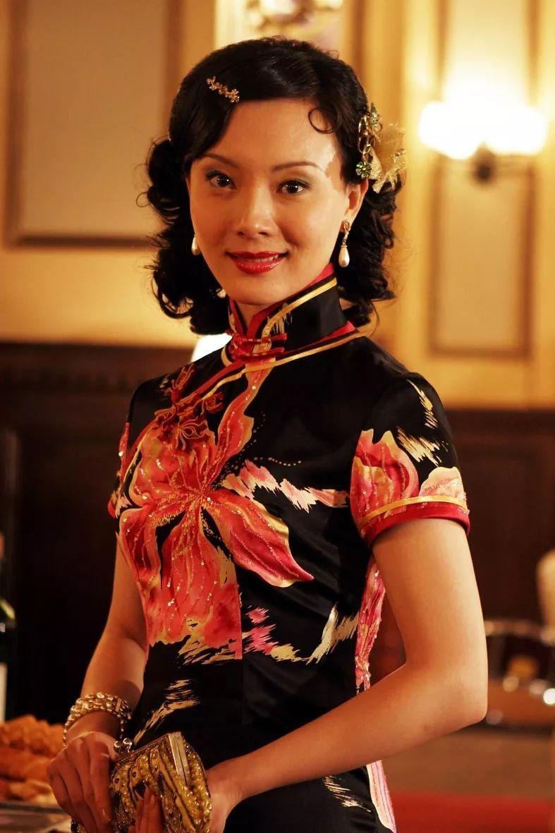 演员陈数的第一任老公是谁(陈数的感情史)