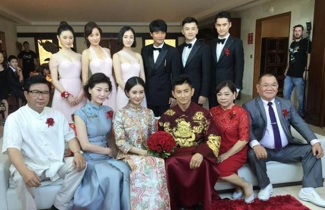 刘诗诗的妈妈是谁（刘诗诗妈妈竟然比吴奇隆只大2岁）