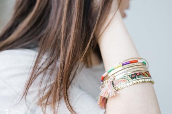 手链哪个牌子好看实惠?这些手链日常佩戴也很闪耀 手链哪个牌子好看实惠?这些手链日常佩戴也很闪耀