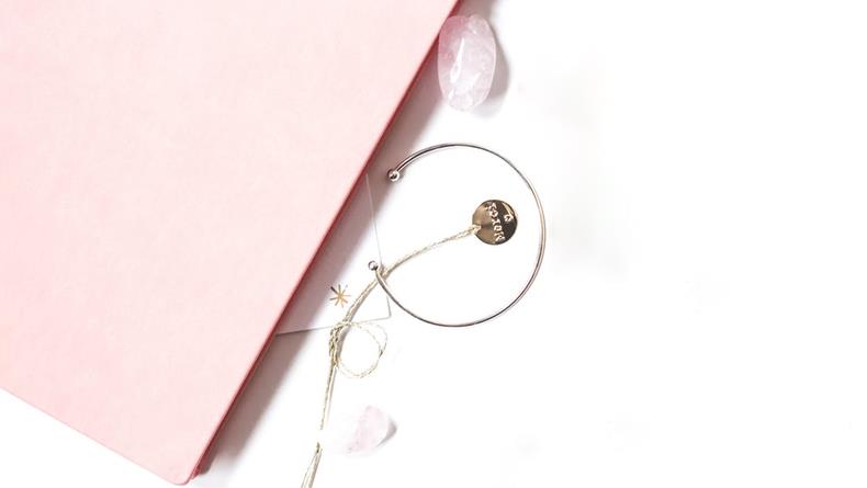 手链哪个牌子好看实惠?这些手链日常佩戴也很闪耀 手链哪个牌子好看实惠?这些手链日常佩戴也很闪耀