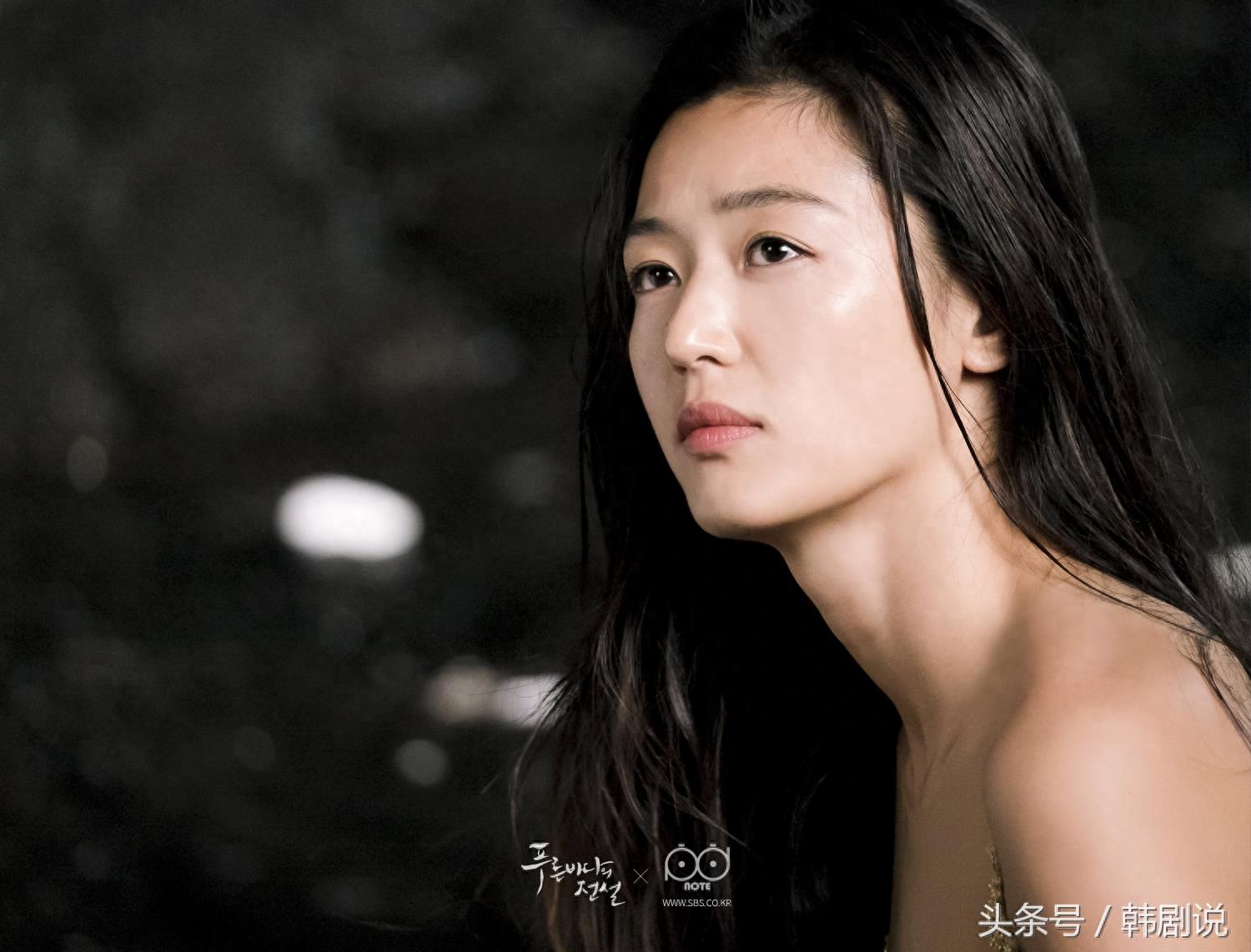 《蓝色大海的传说》剧照公开，怦然心动的画风，美丽的邂逅