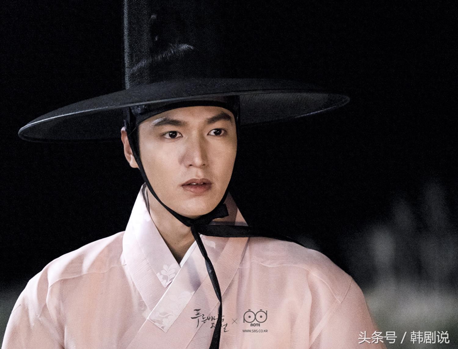 《蓝色大海的传说》剧照公开，怦然心动的画风，美丽的邂逅