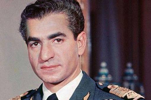 霍梅尼14年的流放生涯都做了些什么事?霍梅尼理论是什么理论?