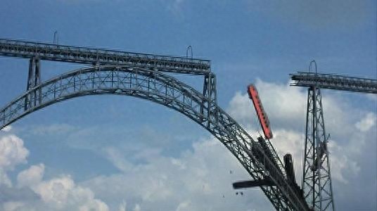 疫病灾难片鼻祖《卡桑德拉大桥》