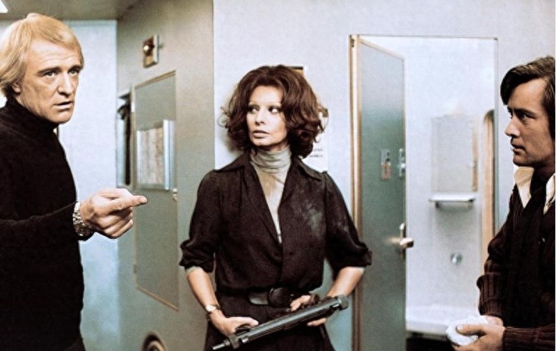 疫病灾难片鼻祖《卡桑德拉大桥》