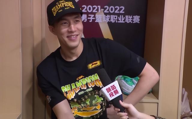 郭艾伦离队原因(郭艾伦深夜正式回应离队传闻)(4)