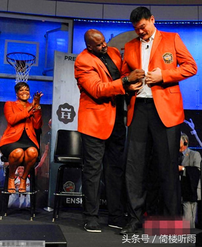 姚明成功入选美国篮球名人堂，成为名人堂首位东方人。