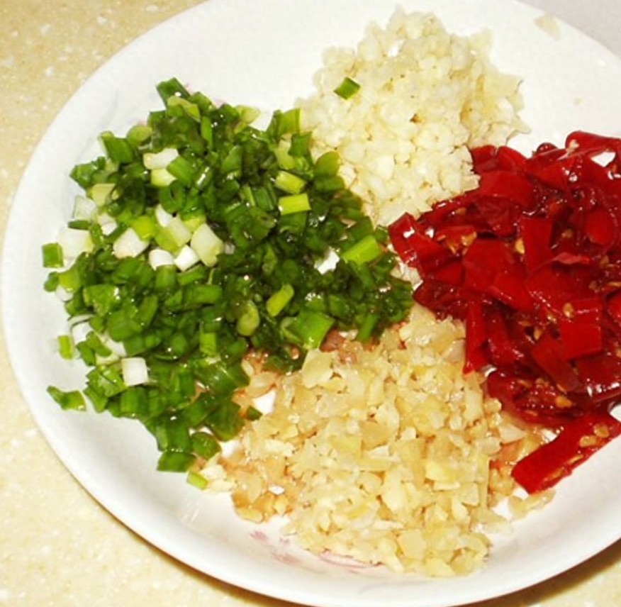 家常川菜，外酥内嫩的鱼香茄饼