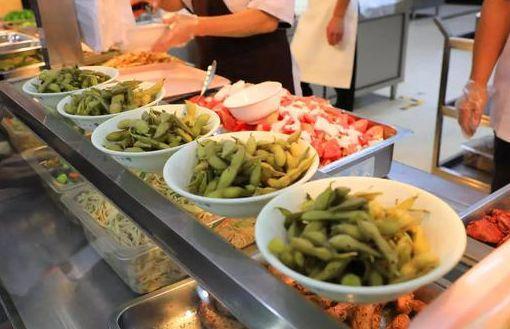 别人家的学校:2千斤鱼“踩盆”吃 74亩毛豆“随便”摘!