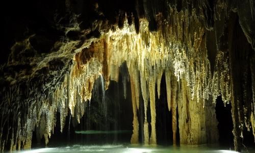 关于金华双龙洞的资料20字