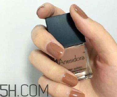 最简单的法式美甲图片 秋冬涂什么颜色的指甲油好看