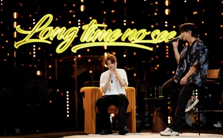 2022爷青回名场面：王心凌的《爱你》，07快男合体，他们总能勾起我们的青春记忆