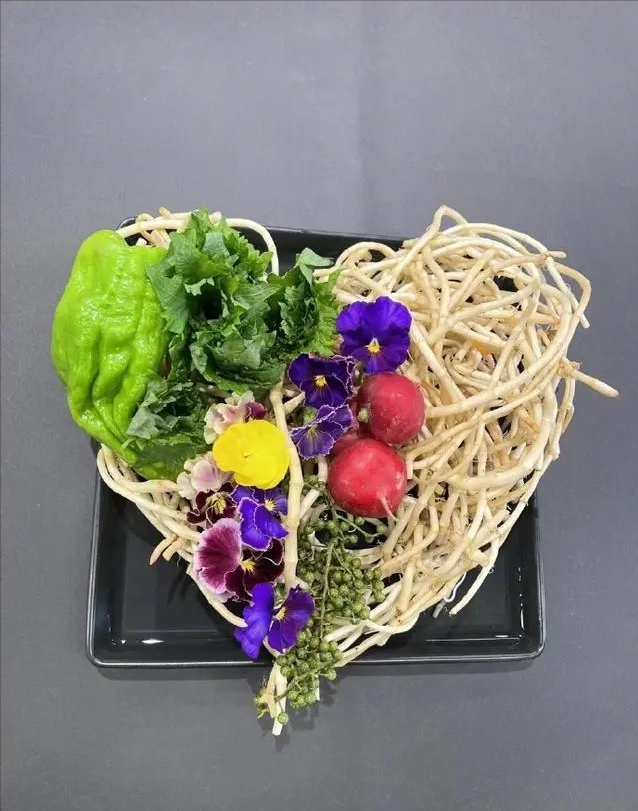 邓超情人节送孙俪一盆菜是什么路子？孙俪：好看又实用，深得我心